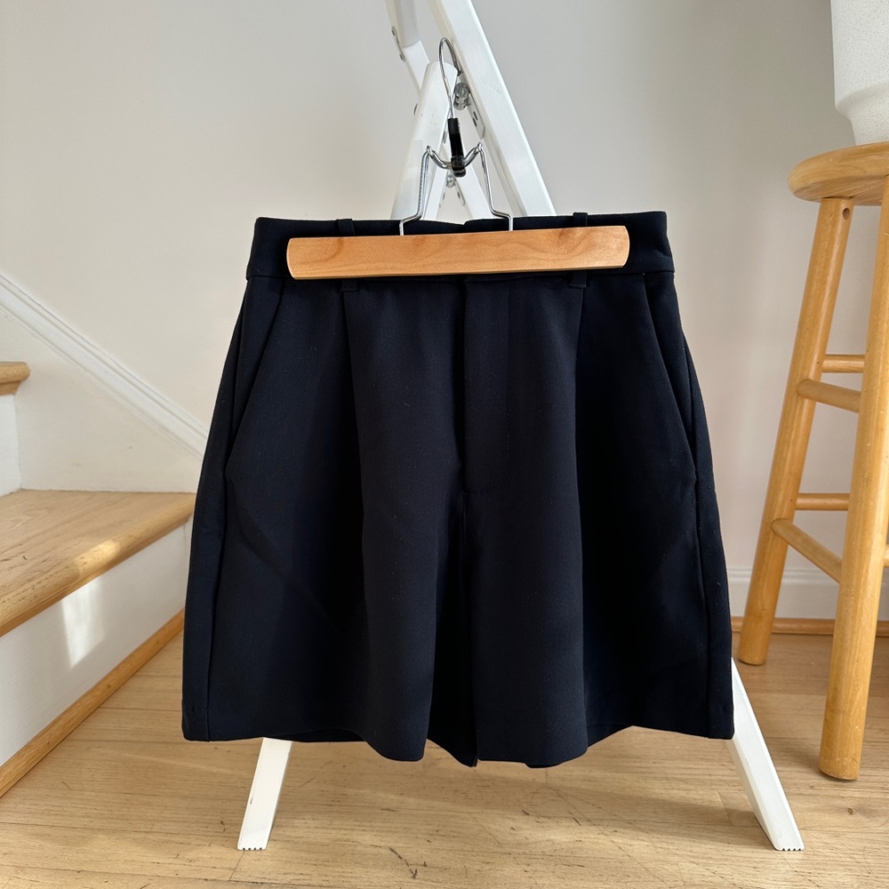 Abercrombie & Fitch Black Tailored Shorts
